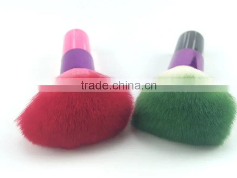 2014 China supplier beauty needs best blush brush with excellent service