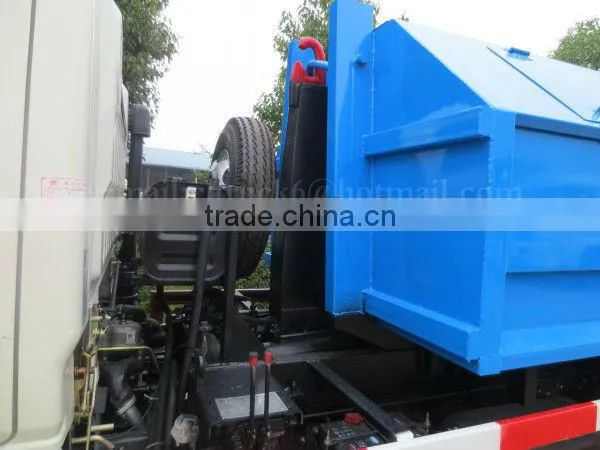 DONGFENG 4*2 Detachable compartment garbage truck 6 ton