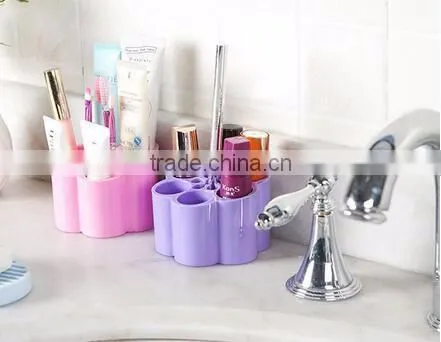 cy269 Plastic Plum Blossom Shaped Dressing Table Cosmetic Storage Box Candy Color Desktop Separating Arrangement Box