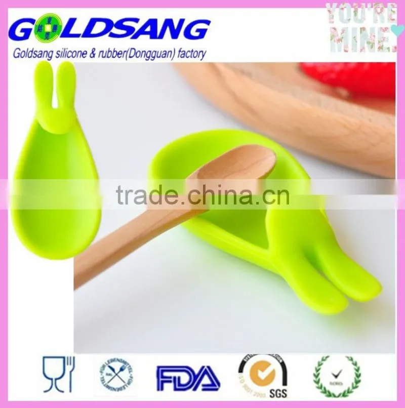 New design Silicone Spoon Rest,Kitchen Pot Spoon Rest To Keep Spoon Holder