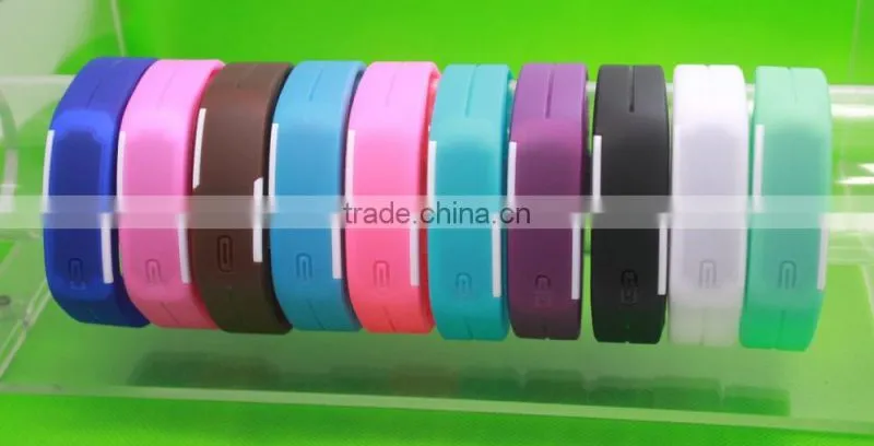 HOT Sports Bracelet LED Watch 2015 Sport Watch Fashion Digital Watch Date Time Men Wristwatch Waterproof Colorful Rubber Band