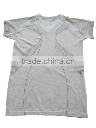 Seamless men's comfortable t shirt