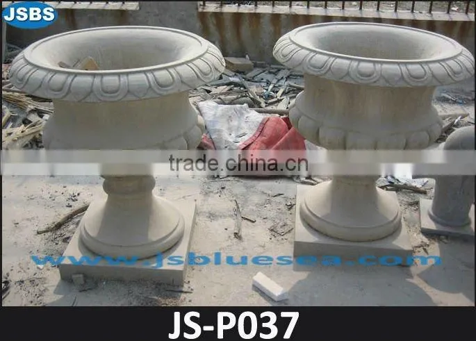 Hand craft of beautiful flower pot marble