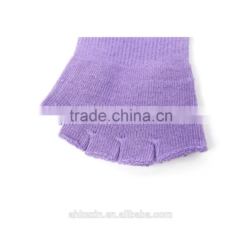 Wholesale open toe indoor yoga grip non slip ankle socks