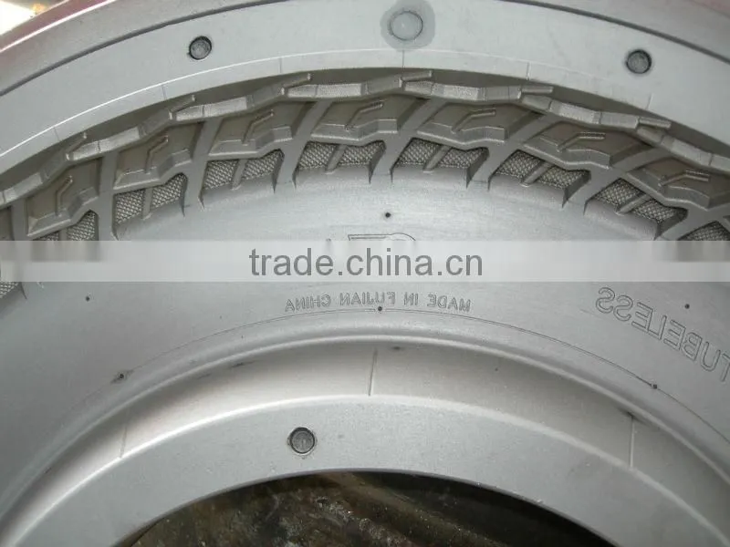 Bicycle tire molding machine