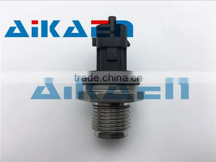 Fuel Rail Pressure Sensor 0281006165