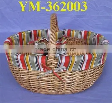 wholwsale full willow picnic basket with lid and handle