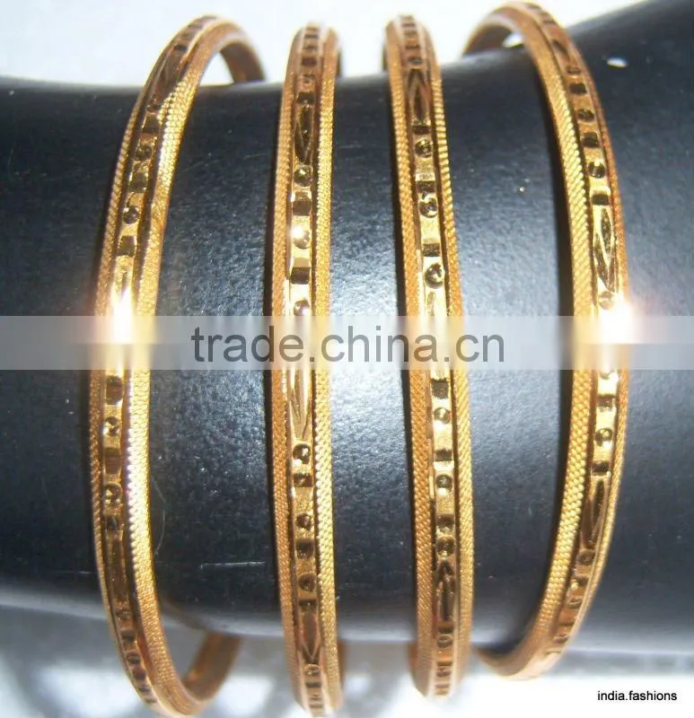 BRACELET BANGLES