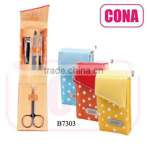 mini pedicure set with a snap-fastener bag