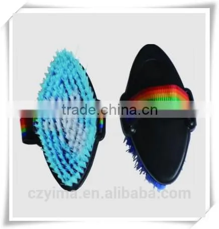 plastic horse cleaning brush