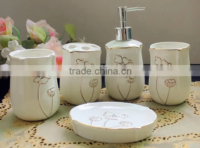 Promotional Cheap Porcelain Ceramic Bathroom Set