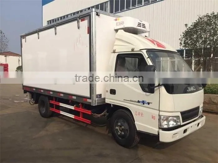 3ton JMC refrigerated truck with hydraulic lifting for sale