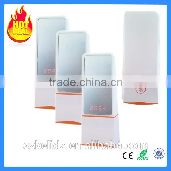 2016 new trend economical desktop Alarm clock led lighting with magic mirror