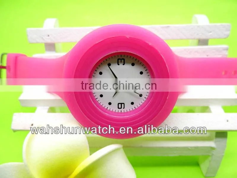 China factory custom pink colors ladies slim rubber watch 2013 hot