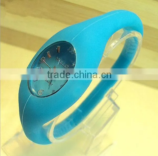 2013 Popular hot selling smart watch