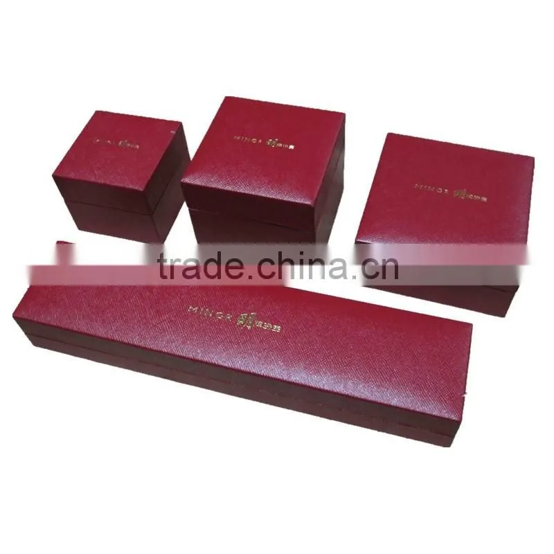 Plastic storage box for rings, necklace, bracelets