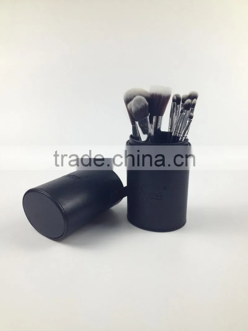 new arrival 12pcs top grade nylon hair charming black wooden handle in PU rolling bag kabuki makeup brush set