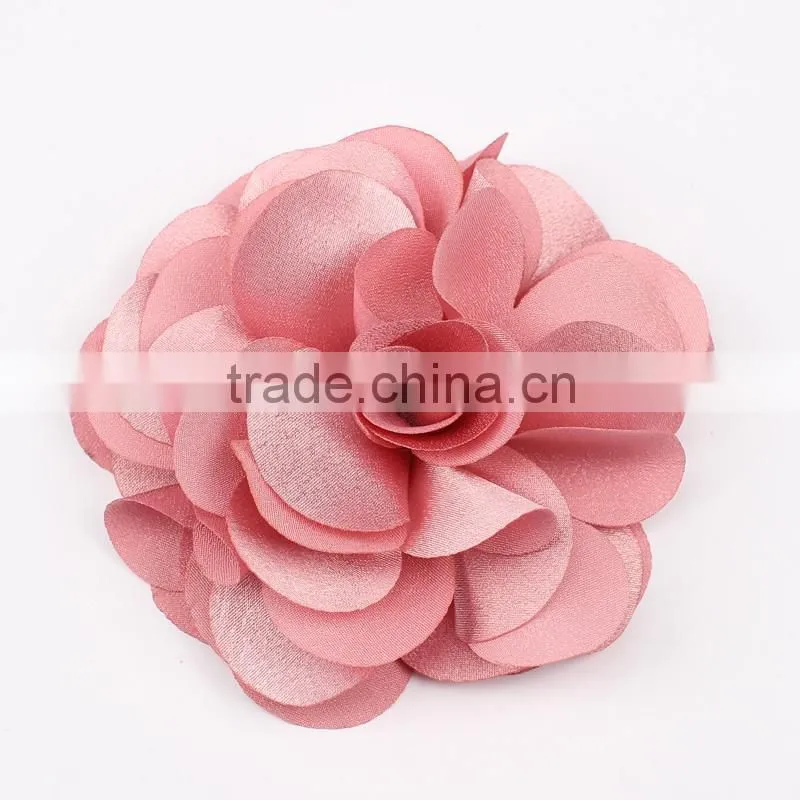Handmade Fashion Fabric Flower Artificial Decorative Flowers in wholesale