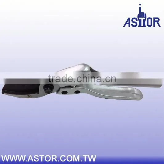 Home & Garden Hand Tool for Cutting Small Tree Branch