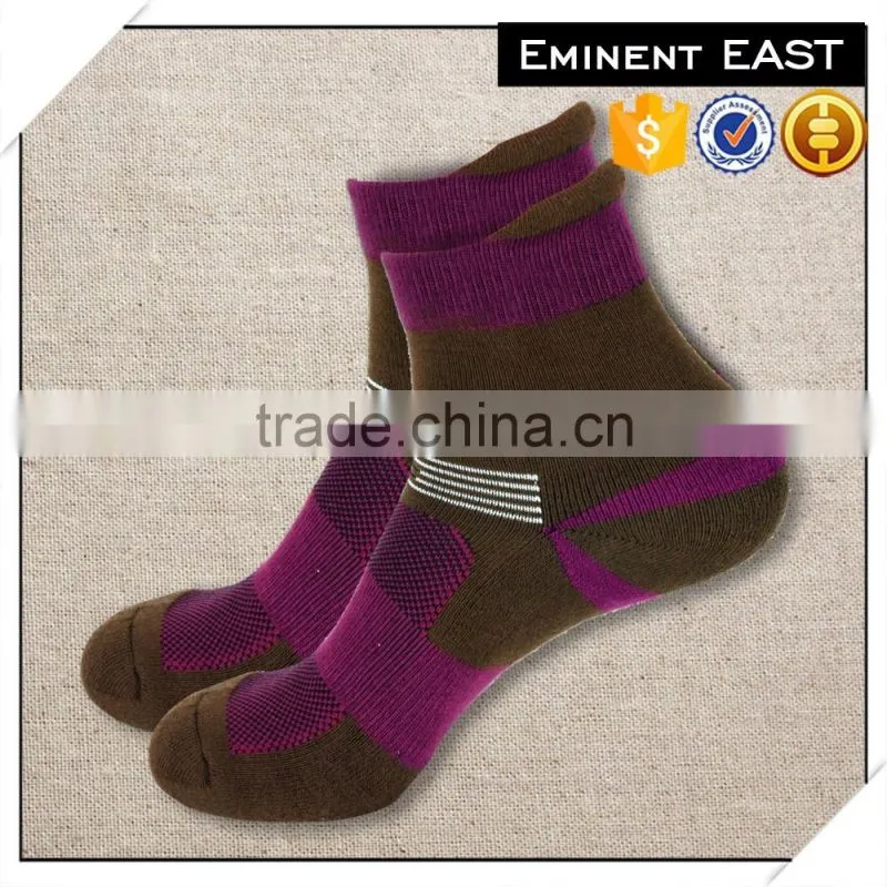 Customized logo lady summer outdoor coolmax functional sport socks in terry knitting