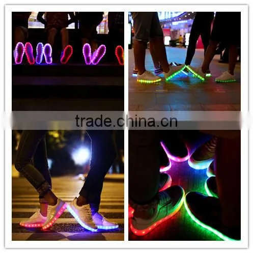2015 Popular China Wholesale kids led flash shoes