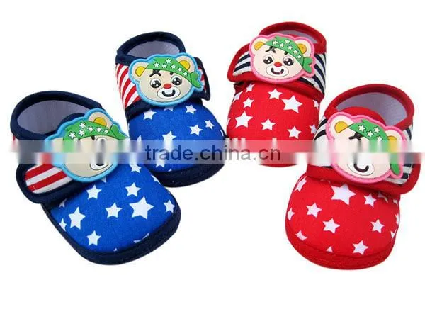 beautiful baby girl pre-walkler shoes