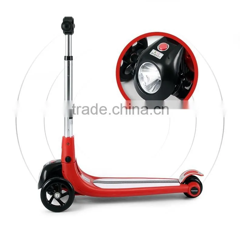 Rastar kid toy china stunt toy flash light scooter 3 wheels