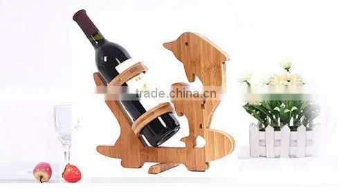 Animal shape foldable bamboo wine rack