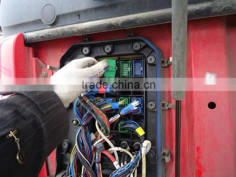 Original Truck Adblue Emulator Box 8 in 1 with Nox Sensor for Mercedes MAN Scania Iveco DAF Volvo Renault and Ford