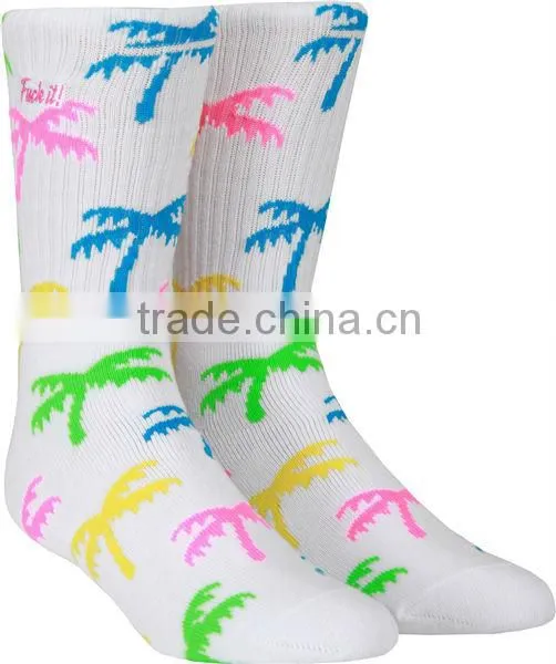 wholesale customized quality marijuana leaf socks
