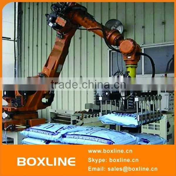 Industrial robot arm palletizing