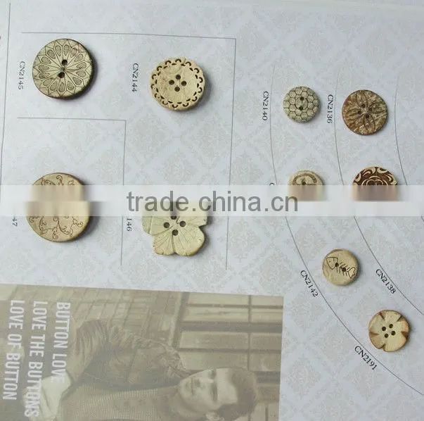 Laser Engraved Coconut Button in 4 Holes with Natural Color for Garment/Lady's Clothes