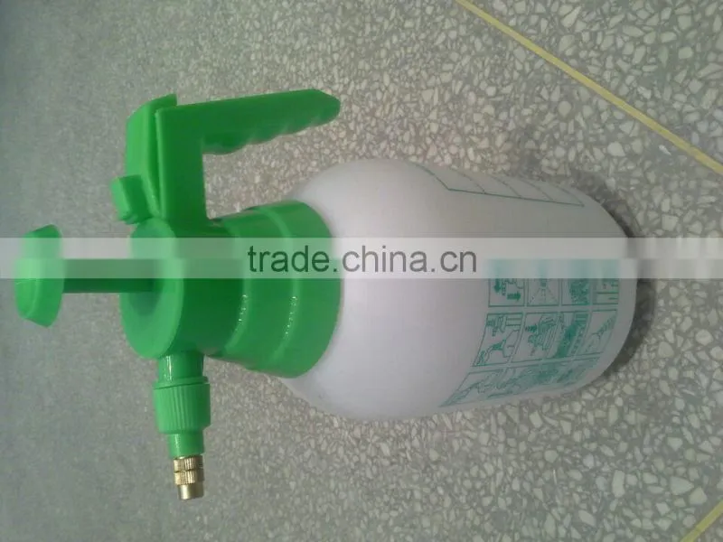 1L White and Green Hand-holding High Pressure Manual Watering Sprayer