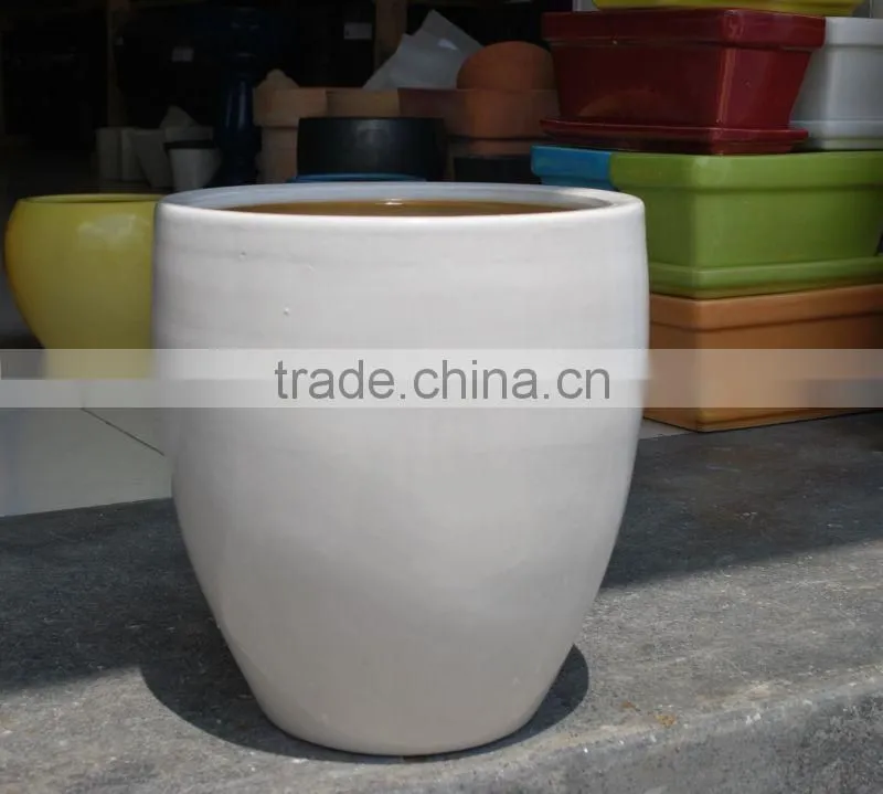 Ceramic clay indoor flower planter
