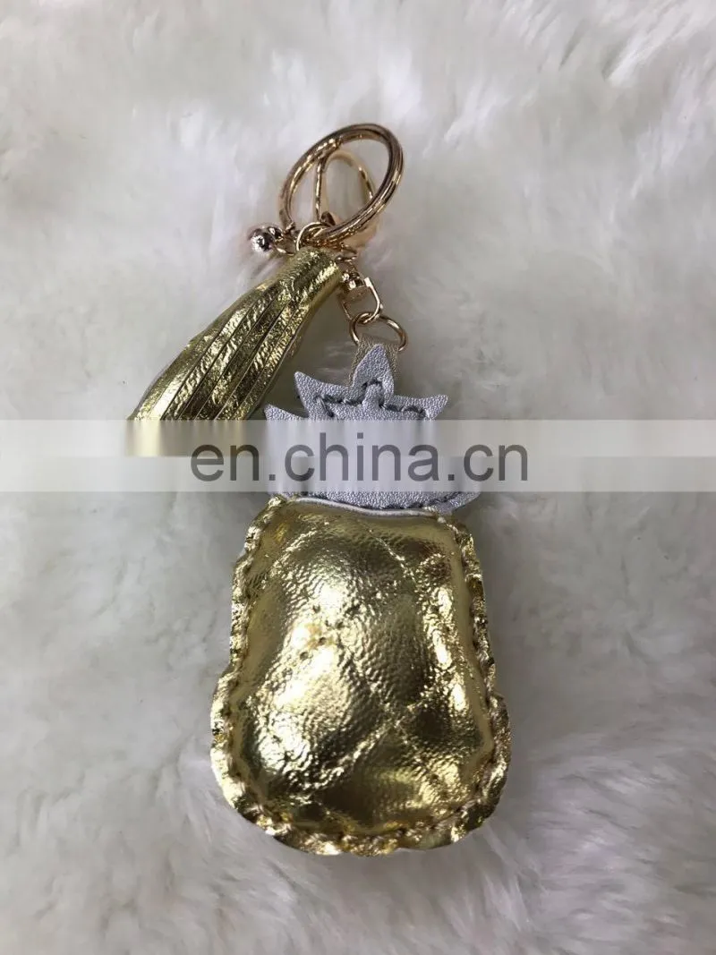 2017 new fashion Wholesale fruit Pom poms keychain for bag and phone