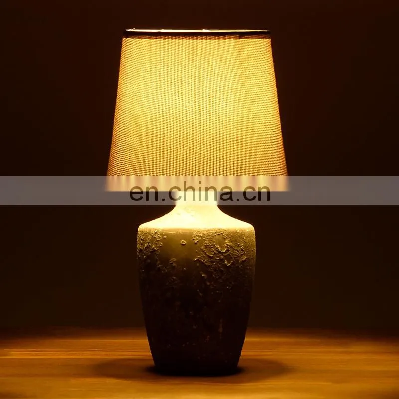 new design antique ceramic desk lamp and LED light source