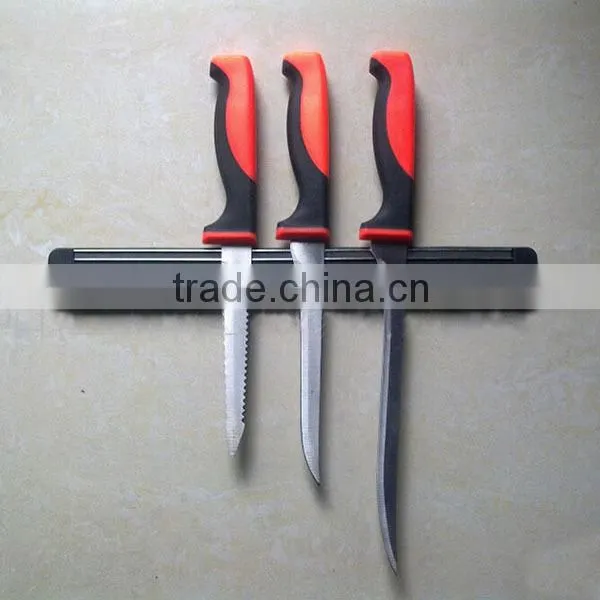 2015 Different size kitchen wall mounted plastic Magnetic knife storage strip magnetic knife holder rack