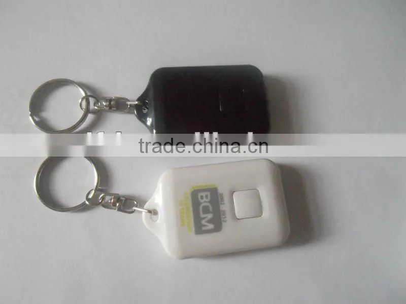2015 cheap plastic led solar power keychain