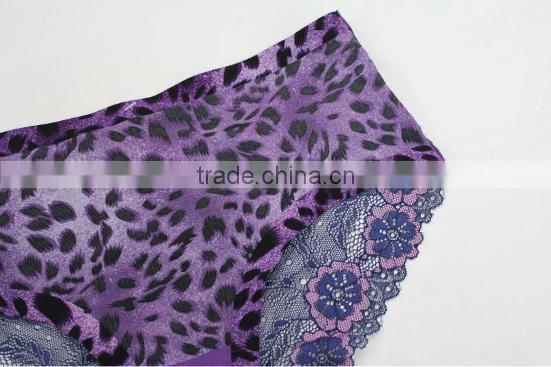 New Style Adhesive panty with lace