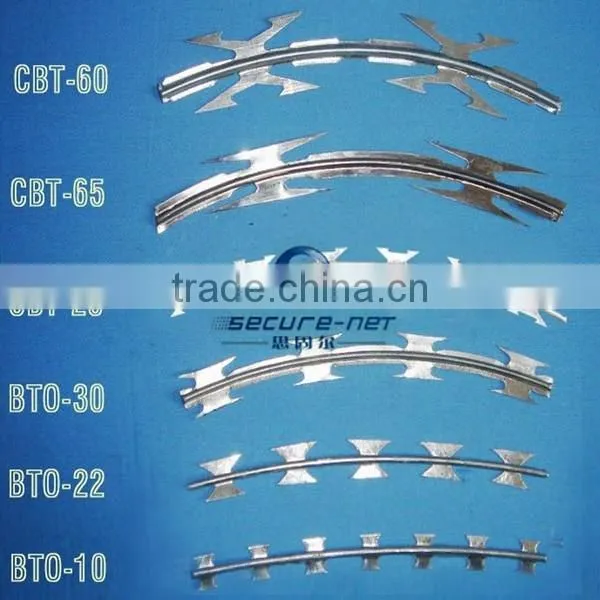galvanized razor barbed wire mesh fence panels for boundary wall