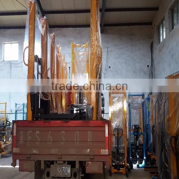 Manual Hydraulic With Foot Pedal Lifting Stacker