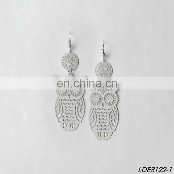 Smackyglam Pierced Earrings filigree earrings metal owl earring