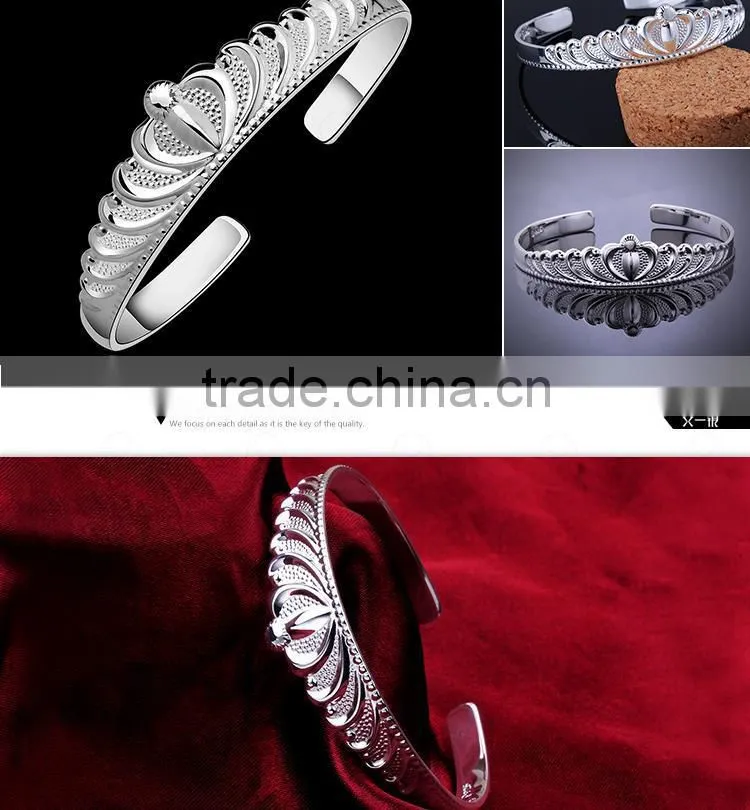 Shiny Crown Design Adjustable Openable Silver Party Bangle For Lady