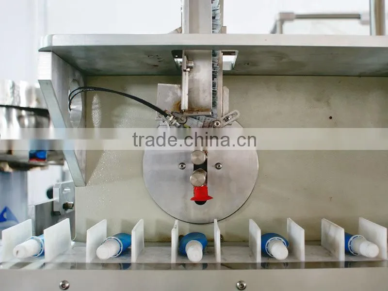 Automatic Bottle Cartoning Machine