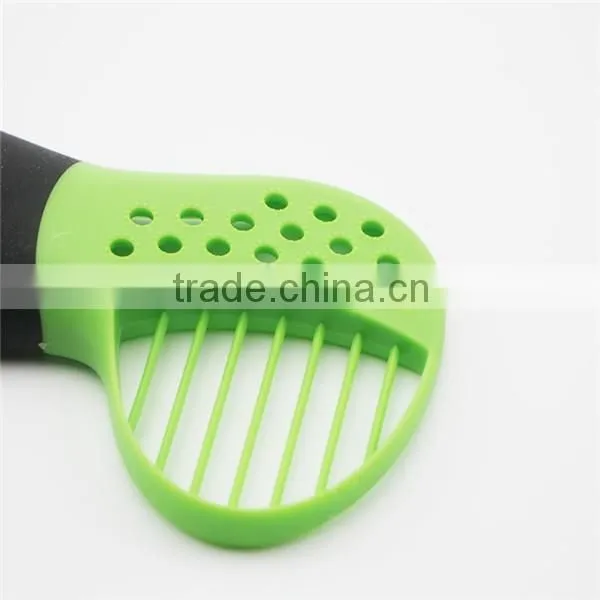 Amazon hot selling multifunctional plastic avocado cutter pitter