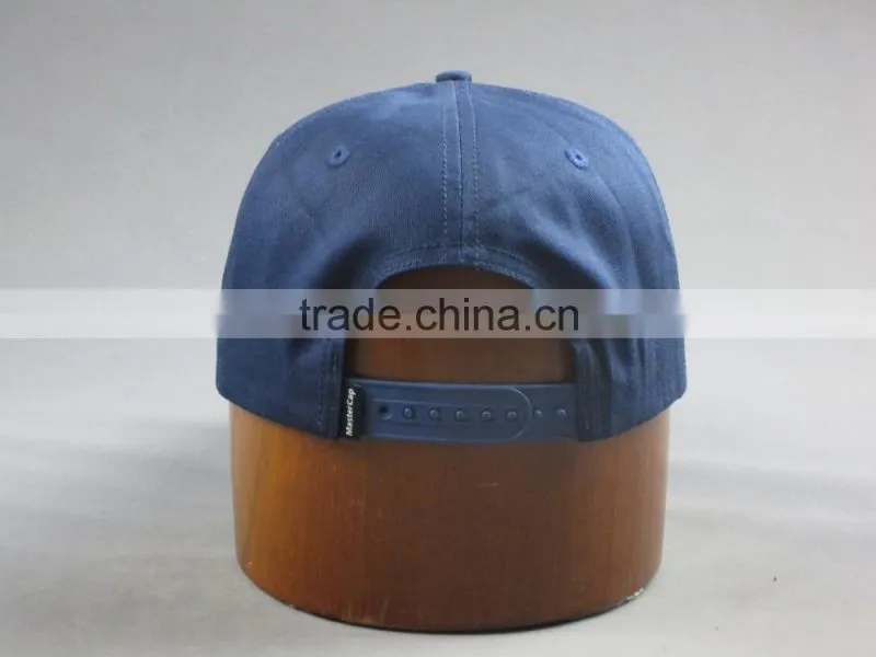 Custom high quality 6- panel snapback hat with PU badge