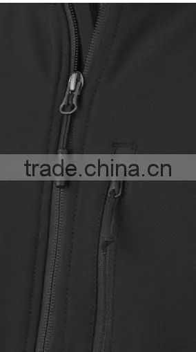 2017 Fashionable Outdoor Clothing Windproof Men Softshell Jacket