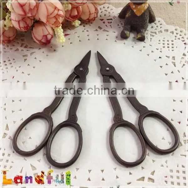 Wholesales Vintage Style Lace Embroidery Scissors Bronze Sewing Scissors