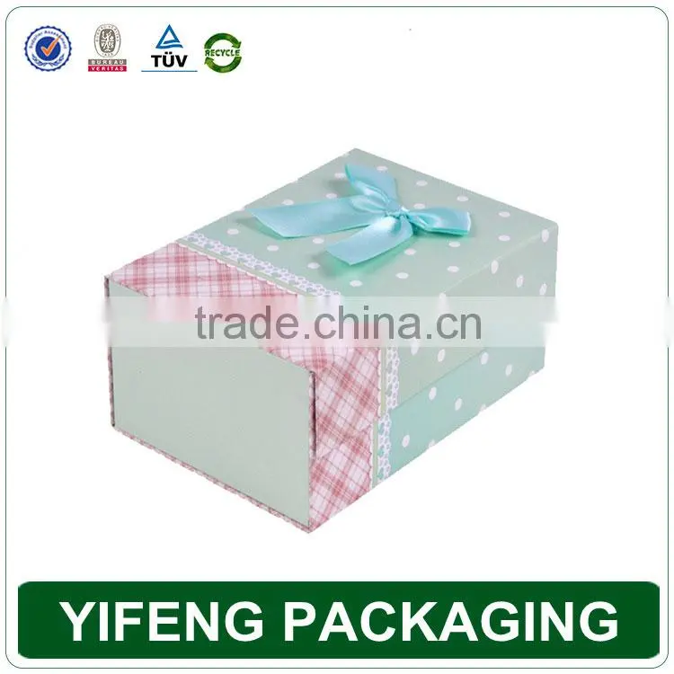 Large size custom luxury magnetic cardboard gift box paper gift box wholesale