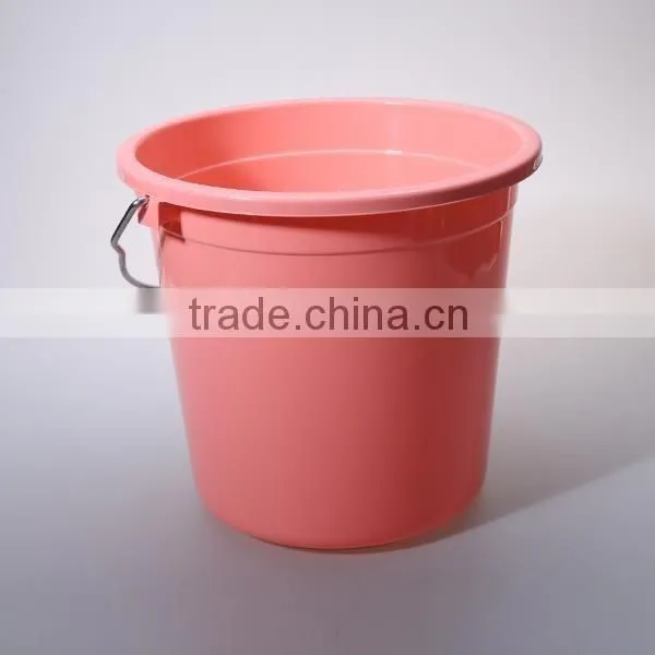 Cheap cylindrical shaped Plastic Bucket with Handle